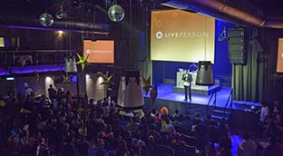 טל סולומון באירוע חברה